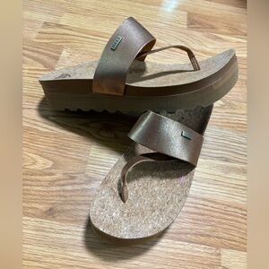 Reef Brown Tan Sandals Stylish Comfortable Footwear
